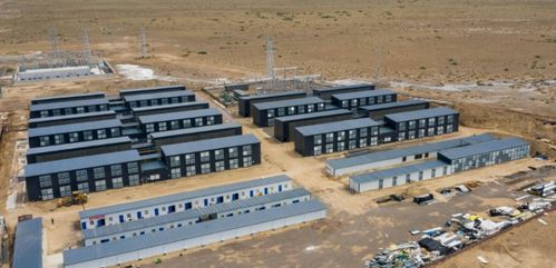 Mining farm utilizing refurbished mining machines for enhanced capacity